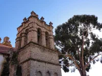 Vieille église en adobe
