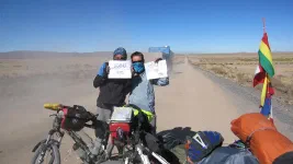 Jennifer et Remi fêtent leur "3000 km et même pas mal" depuis Quito. Bravo à eux !