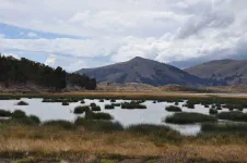 Au bord du lac avant l'arrivée à Tilali