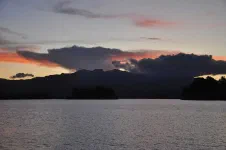 au bord du lac Alumine
