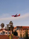 L'aéroport n'est vraiment pas très loin...