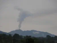Volcan en éruption
