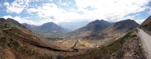 de longs aller-retours sur le flanc de la montagne