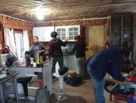 Chantier participatif dans un refuge de montagne