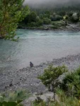 Au (frisquet) petit matin, Nahuel fait le plein d'eau