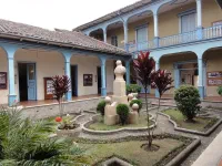 cour du musée-école de la Musique