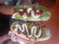 Le sandwich complet, ou "completo", l'un des symboles de la gastronomie chilienne