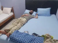 De la piste bien physique + 36h sans dormir + vrai lit = sieste délicieuse