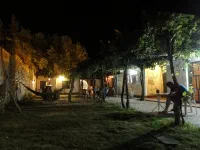 Patio du petit hostal où nous nous sommes installés pour une journée de repos.