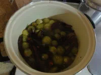 tomates et piments cuisent ensembles